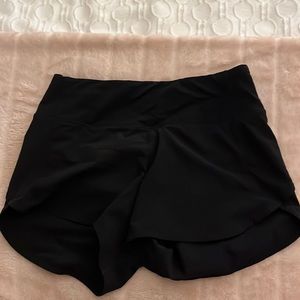 lululemon speed up shorts black size 4